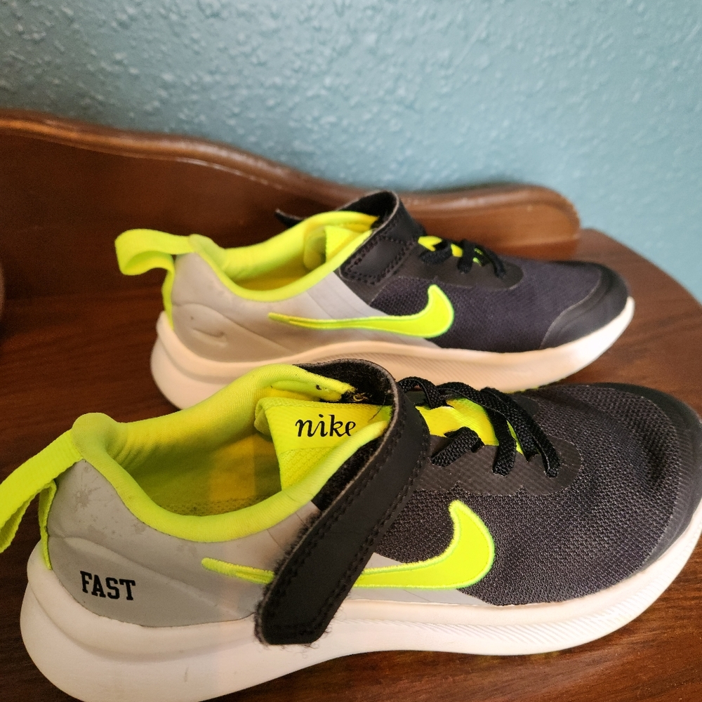 Boys Nike 3Y Athletic Shoes